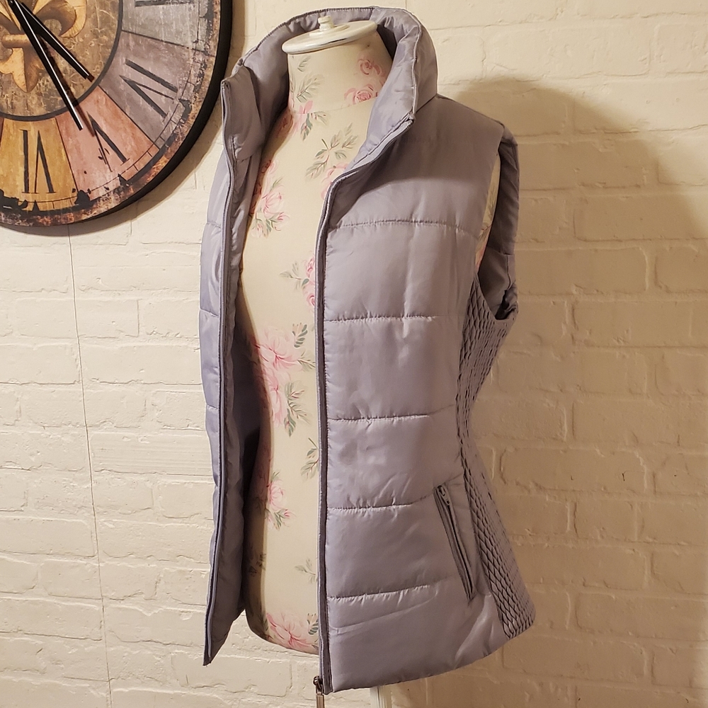 Liz Claiborne Zip Up Quilted Puffer Vest - Picture 10 of 14